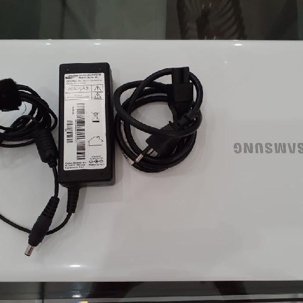 Notebook Branco Samsung intel(r) corel(tm) i3-31 10m