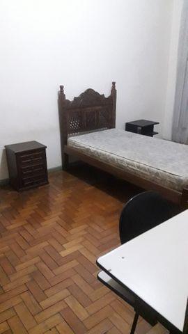 Quarto para rapaz no centro de BHAlugo