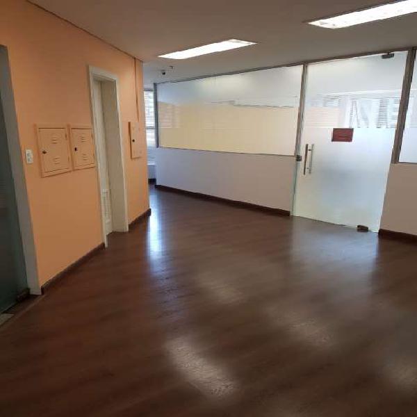 Sala/Conjunto para aluguel possui 150 metros quadrados em