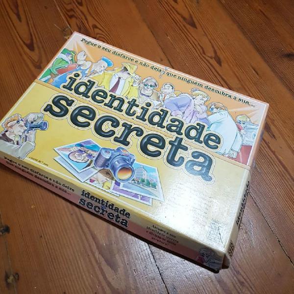 jogo Identidade Secreta