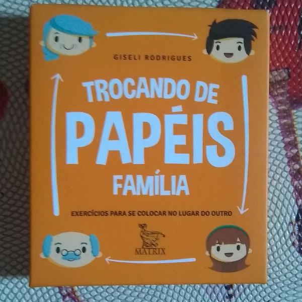 jogo trocando de papéis família