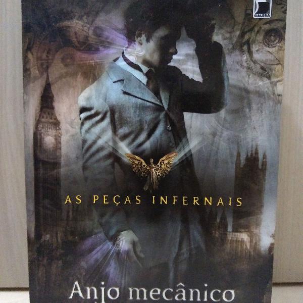 Livro: Anjo Mecânico por Cassandra Clare.