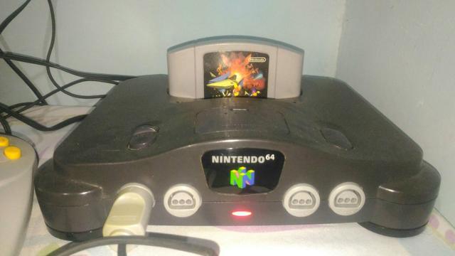 Nintendo 64 muito conservado