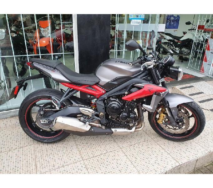 Triumph Street Triple 675R 2014, aceito troca, cartão e