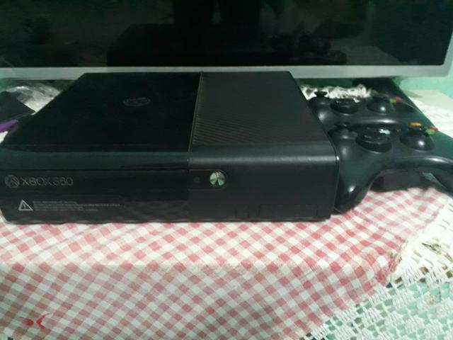 Vendo Xbox360 ou troco por Celular