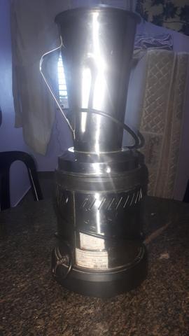 Vendo liquidificador industrial muito potente 250$