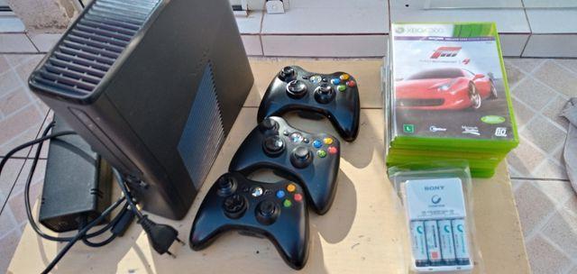 Xbox 360 + 3 Controles + 6 Jogos (em ótimo estado)