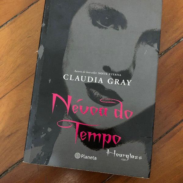 névoa do tempo - claudia gray