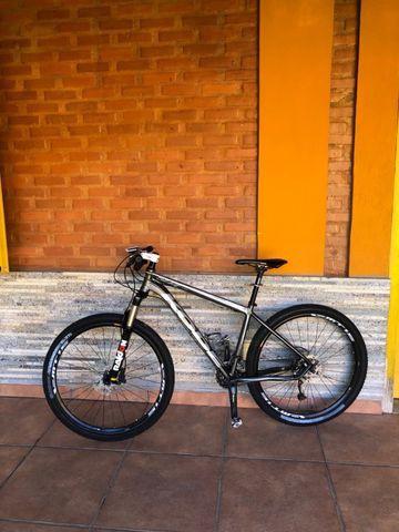 Bicicleta MTB