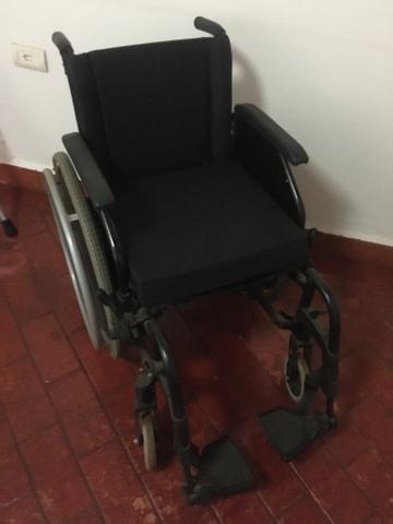 Cadeira de rodas semi nova ortobras
