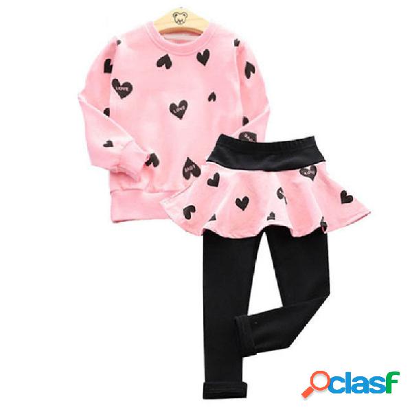 Conjunto Infantil Coração Estampado Manga Longa Gola