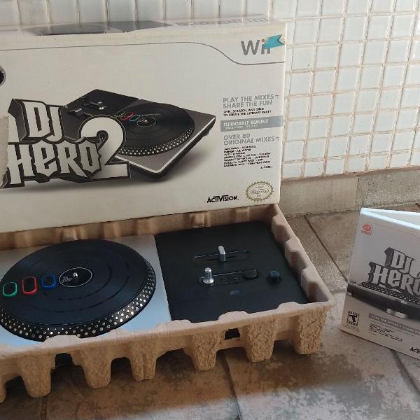 DJ Hero 2 + turntable p/ Nintendo Wii