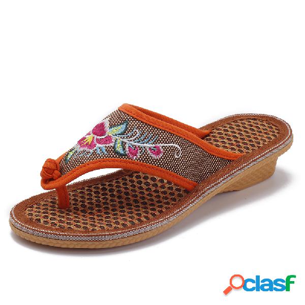 Flor bordada clipe Toe Flat Palm Fiber chinelos
