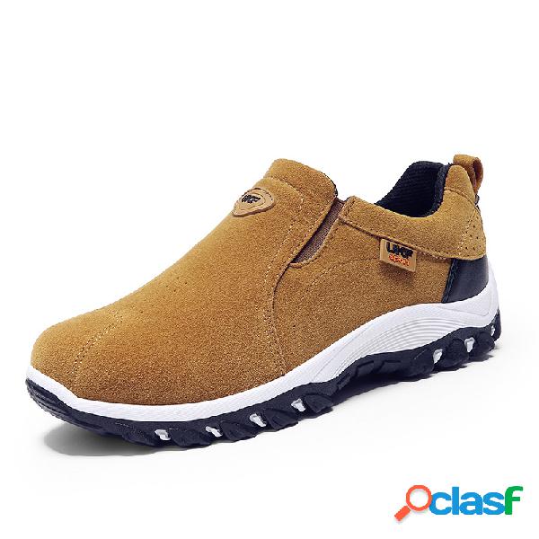 Homens impermeável respirável sapatos de escalada ao ar