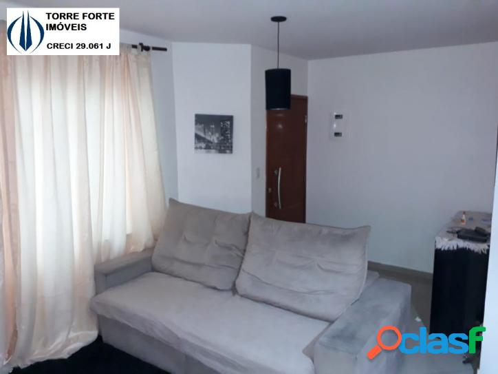 Linda casa com 3 dormitórios na Vila Formosa. 2 vagas de
