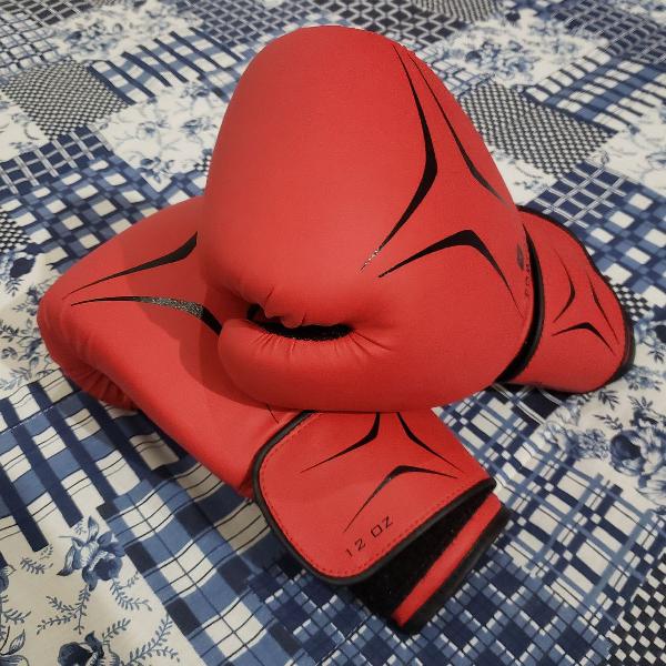 Luvas de boxe/muay thai com ataduras
