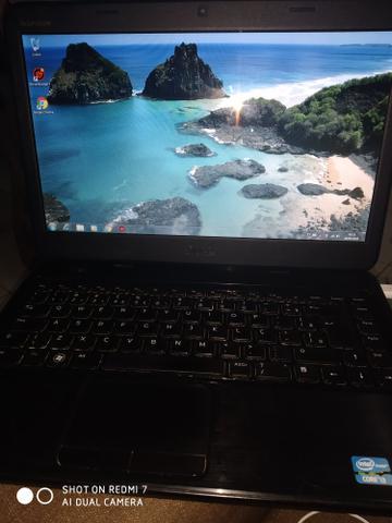 Notebook i3,8 de RAM e HD de 500