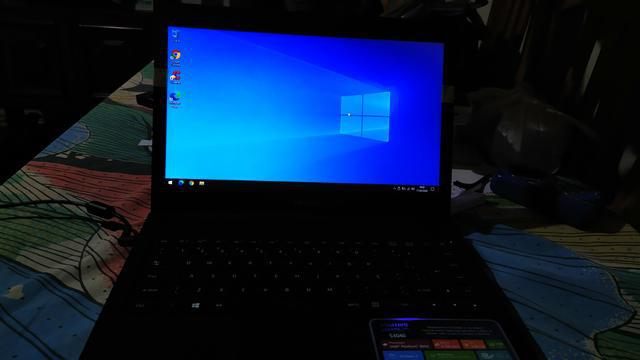 Notebook positivo premium S3040