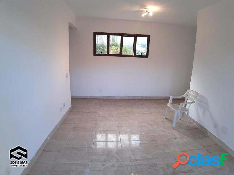 OPORTUNIDADE! AMPLO APARTAMENTO REFORMADO, 400M DO MAR