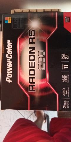 Placa de vídeo RADEON R5 230