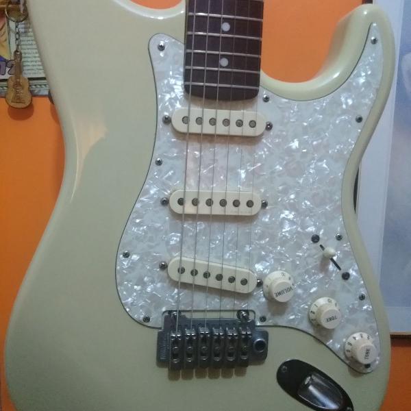 guitarra stratocaster compeças todas importadas