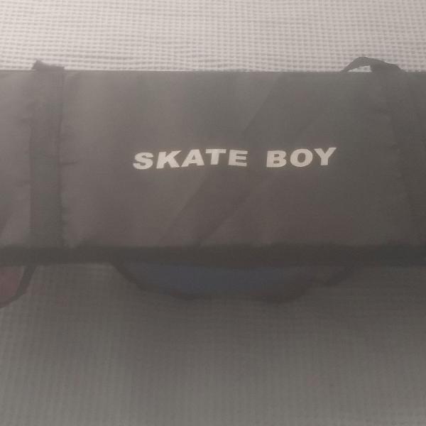 kit de skate com joelheira, cotoveleira e capacete