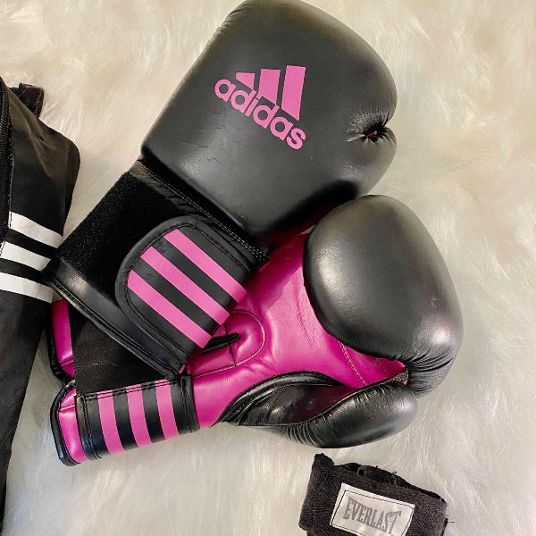 luva boxe adidas + capa + faixa estilosa