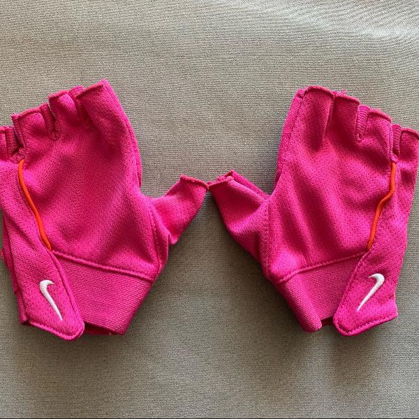 luvas de academia feminina Nike rosa