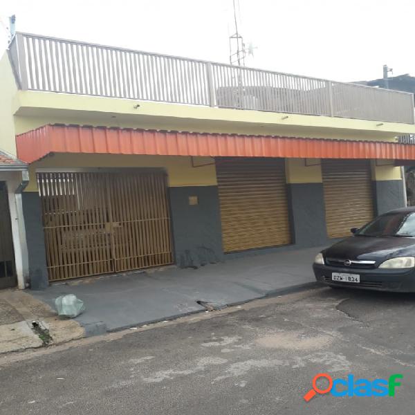 Ótimo negócio, casa no pq. Santa Edwiges com salão