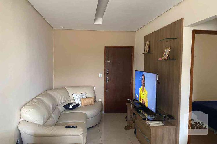 Apartamento, Castelo, 2 Quartos, 1 Vaga, 0 Suíte