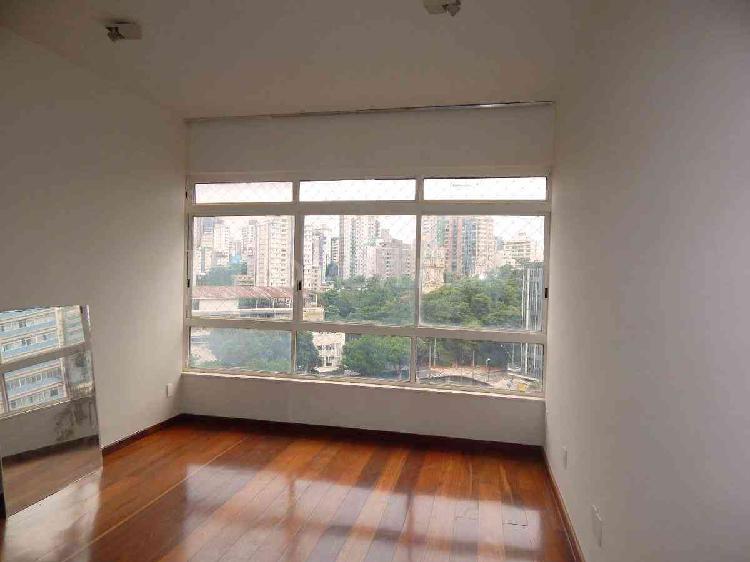 Apartamento, Funcionários, 3 Quartos, 1 Suíte