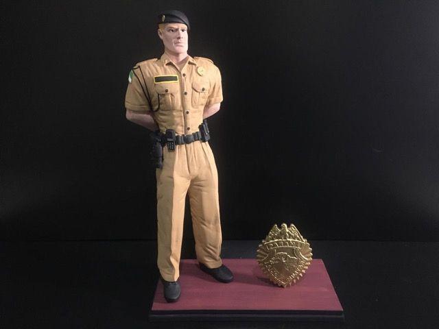 Boneco de resina Militar