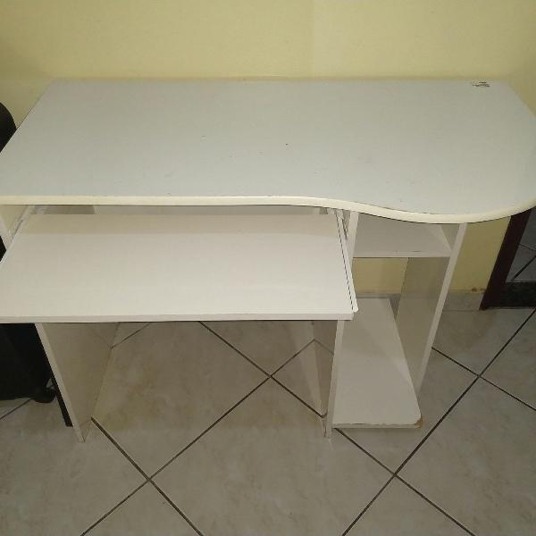 Mesinha de computador