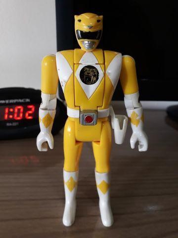 Power Ranger amarela Trini Bandai original rara troca o