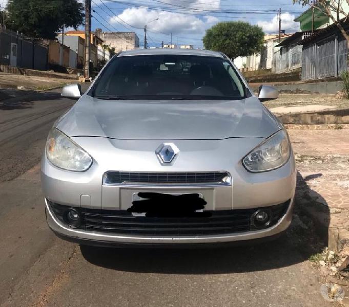 RENAULT FLUENCE 2.0 COMPLETO (AUT) 2011