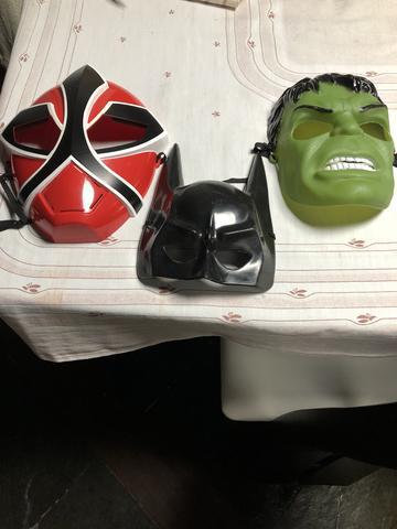 Três máscaras