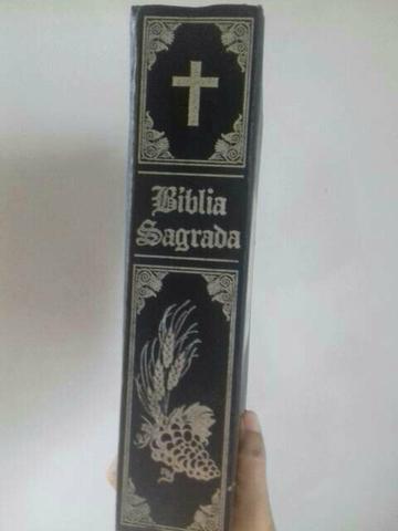 Vendo biblia católica