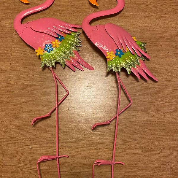 par de flamingos