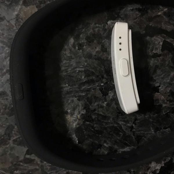 pulseira smartband sony , nunca usada , guardada a um bom