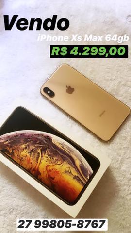 IPhone Xs Max 64 dourado