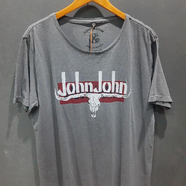 camiseta John John gg