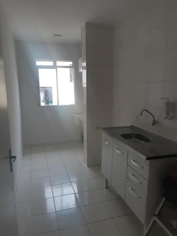 Apartamento com 2 dormitórios, cond. coqueiros no Portal