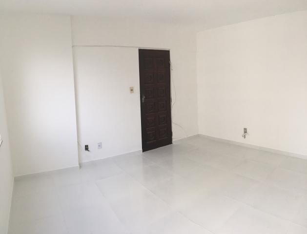 Apartamento para alugar com 2 dormitórios em Pituba,