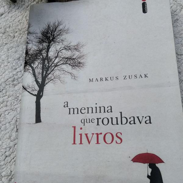 Livro: A menina que roubava livros