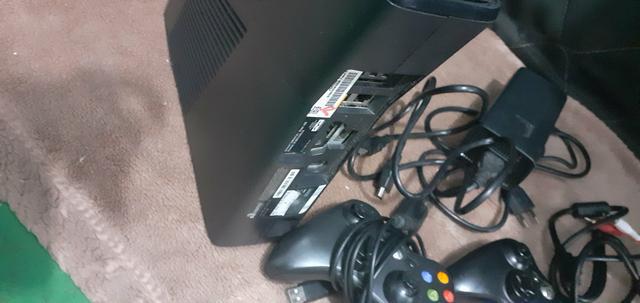 Vendo Xbox 350,ou troco por ps2 mais volta