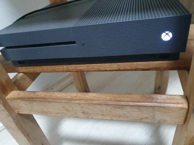 Xbox one s 500gb 3 controles