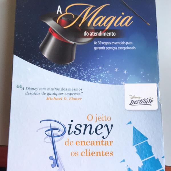 box disney com dois livros