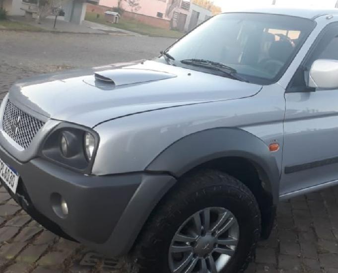 L200 2009