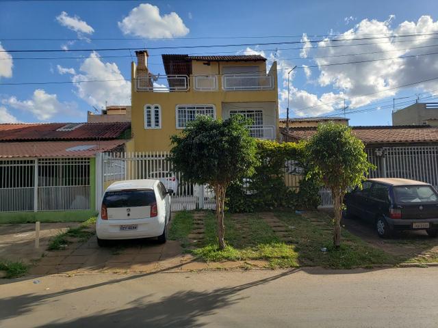 ALUGO MARAVILHOSO SOBRADO QNL4 4 QTOS C SUÍTE R$:2400,00