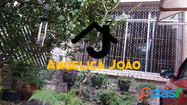 Apartamento térreo 02 dorm sendo uma suíte- Encruzilhada
